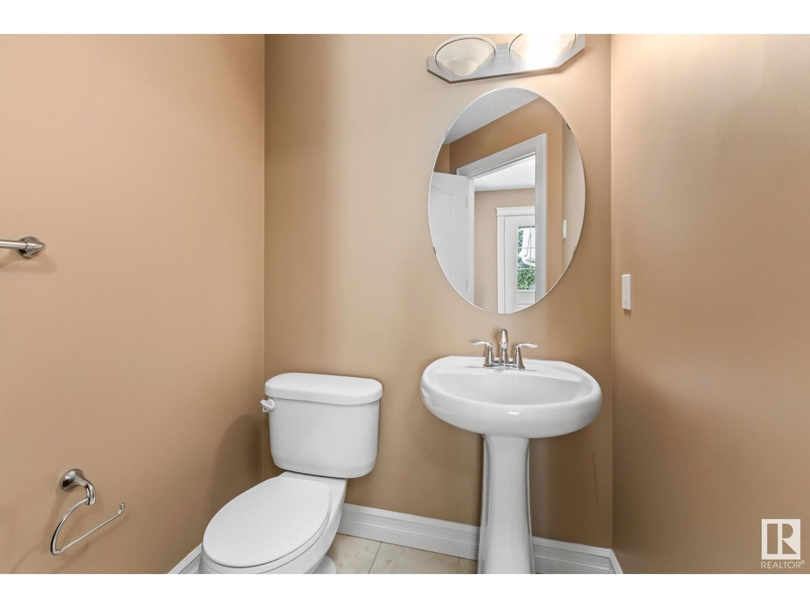 SW - 2406 CASSELMAN CR Image 33