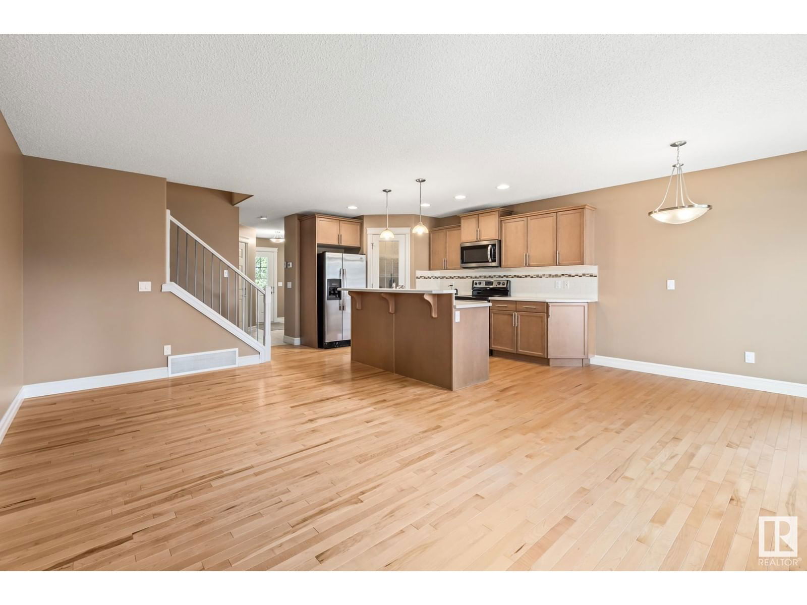 SW - 2406 CASSELMAN CR Image 6
