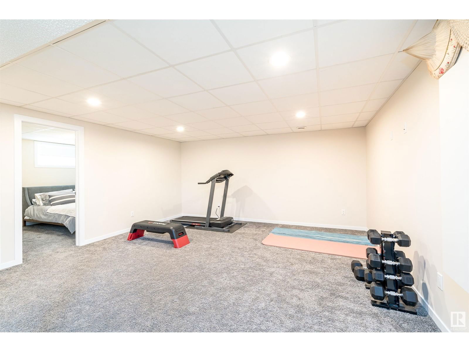 8715 10 AV SW Image 24