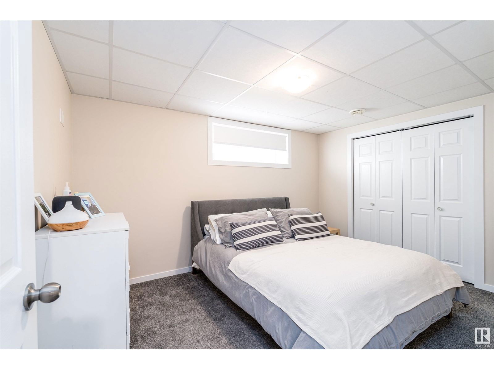 8715 10 AV SW Image 26
