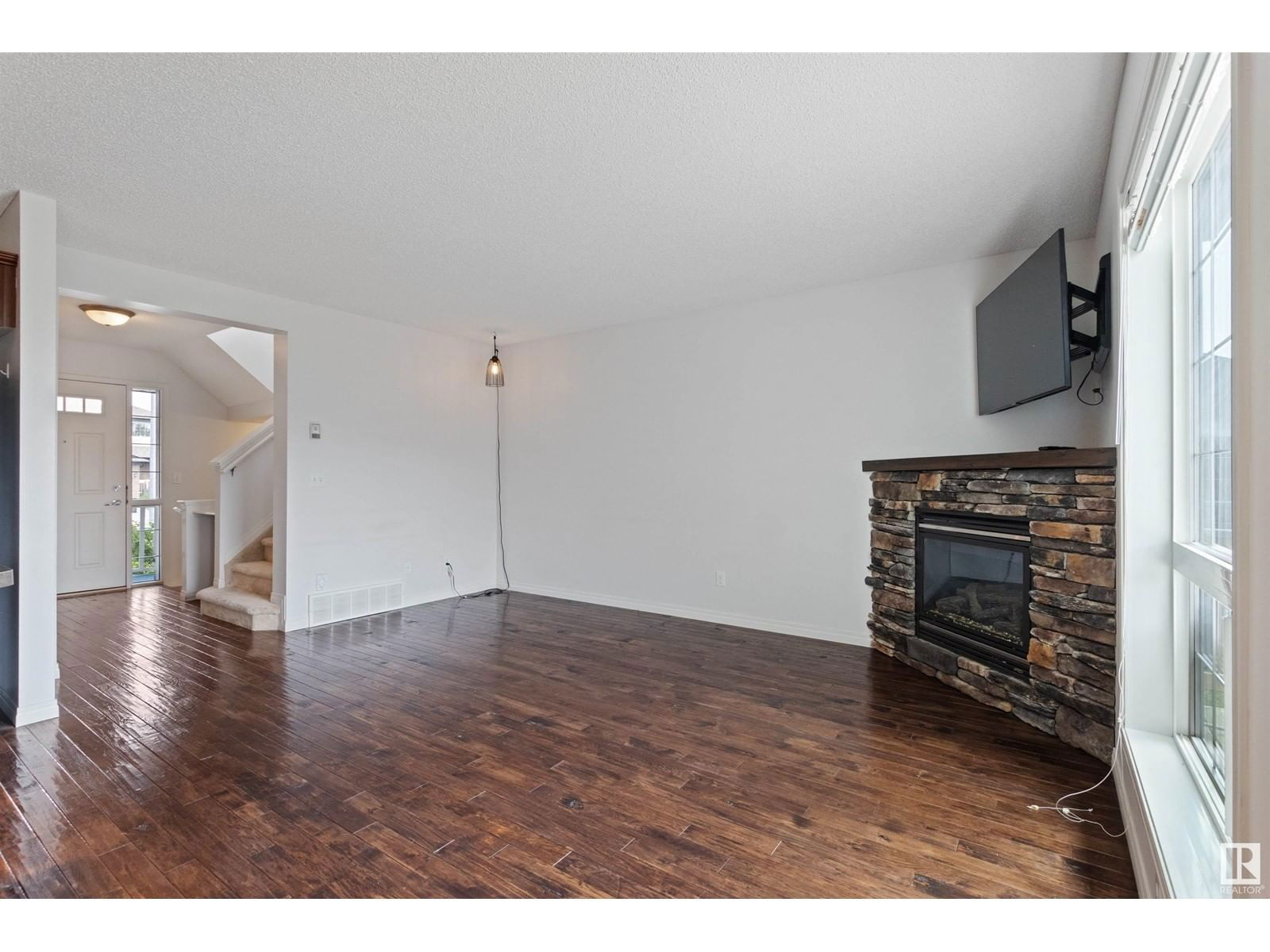 62 NEVIS CL Image 6