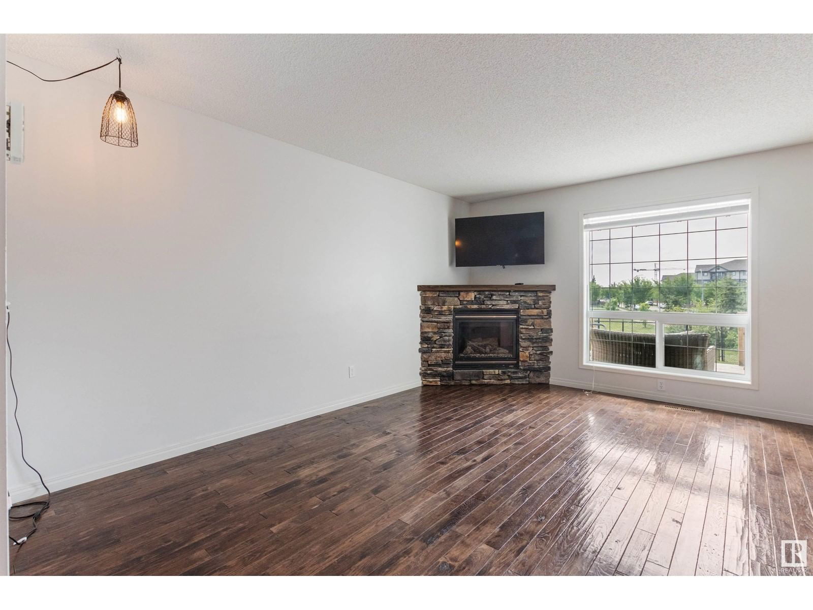 62 NEVIS CL Image 7