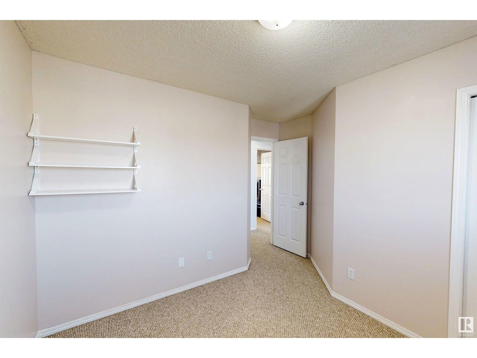 7932 14 AVE Image 22