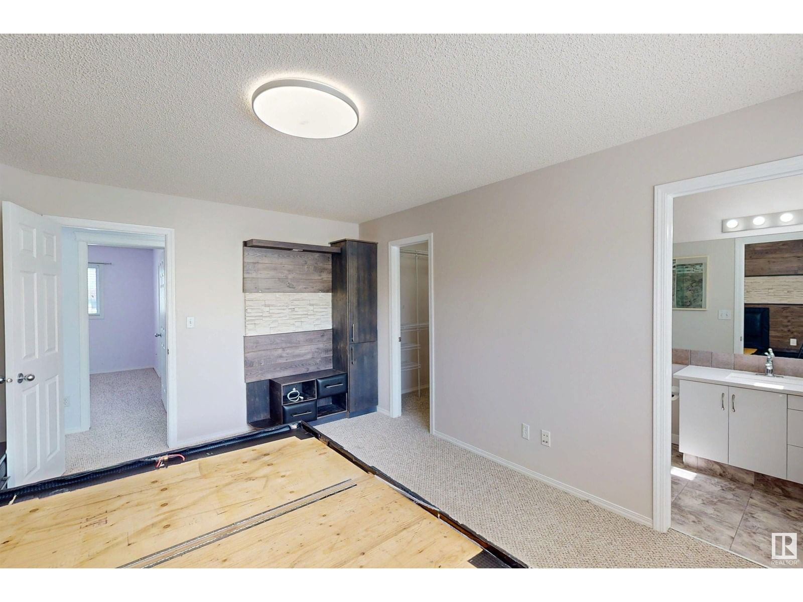 7932 14 AVE Image 27