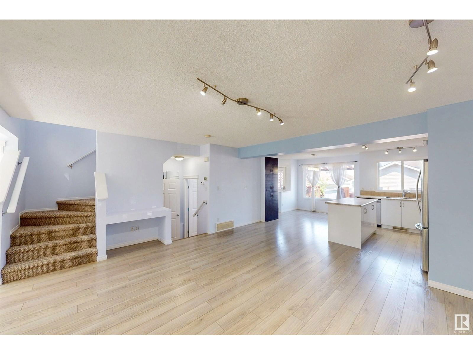 7932 14 AVE Image 7