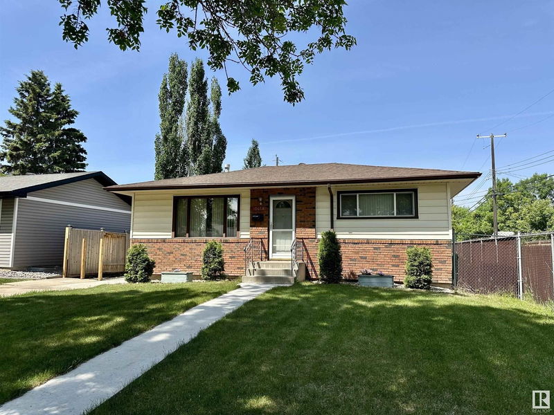 Nw - 10458 166 St Edmonton, Alberta