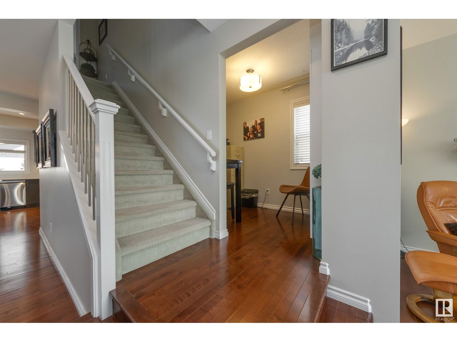 9716 220 ST Image 8