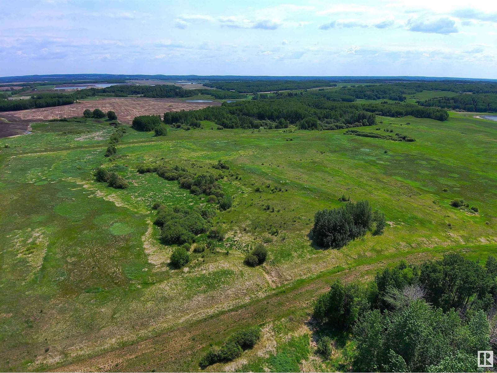 12 - 541 TWP RD RGE RD Image 25