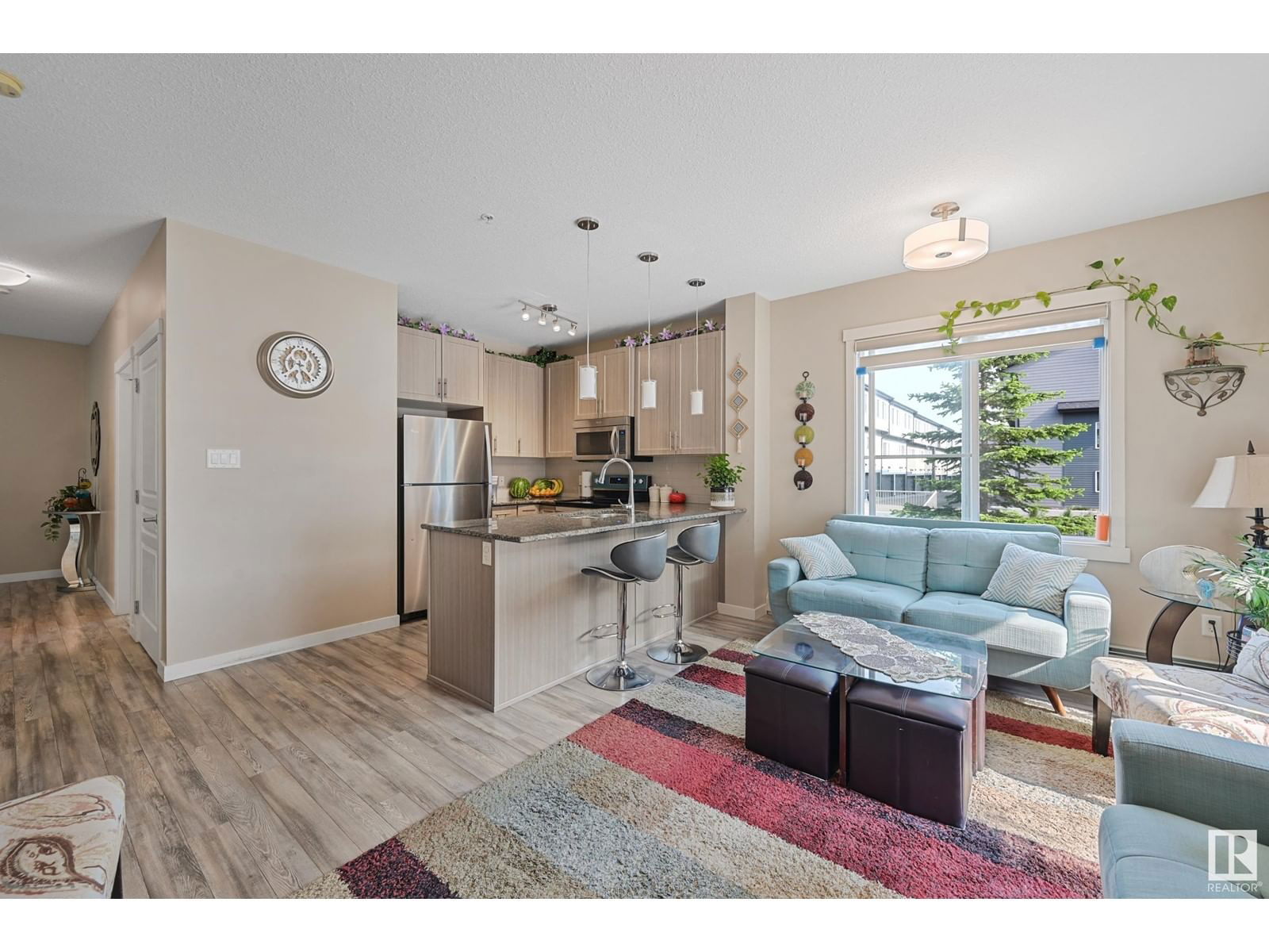 #102 - 812 WELSH DR Image 14