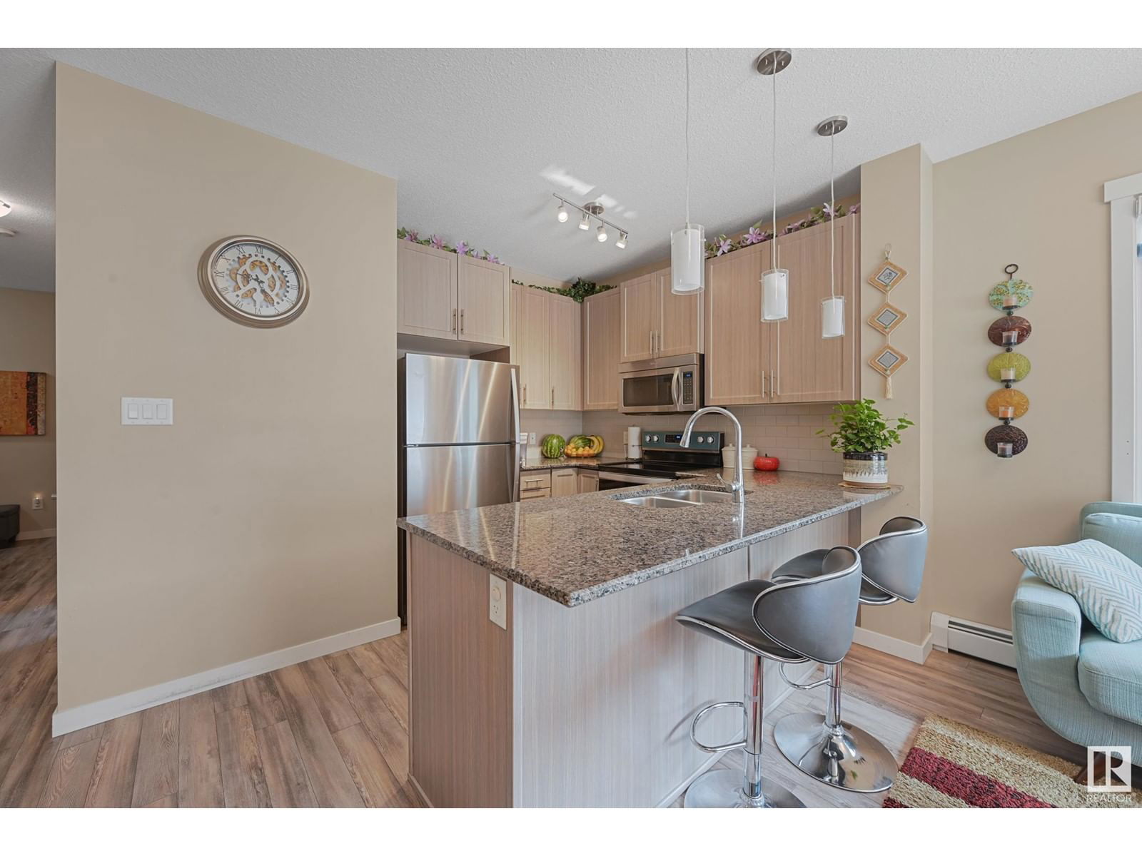 #102 - 812 WELSH DR Image 9