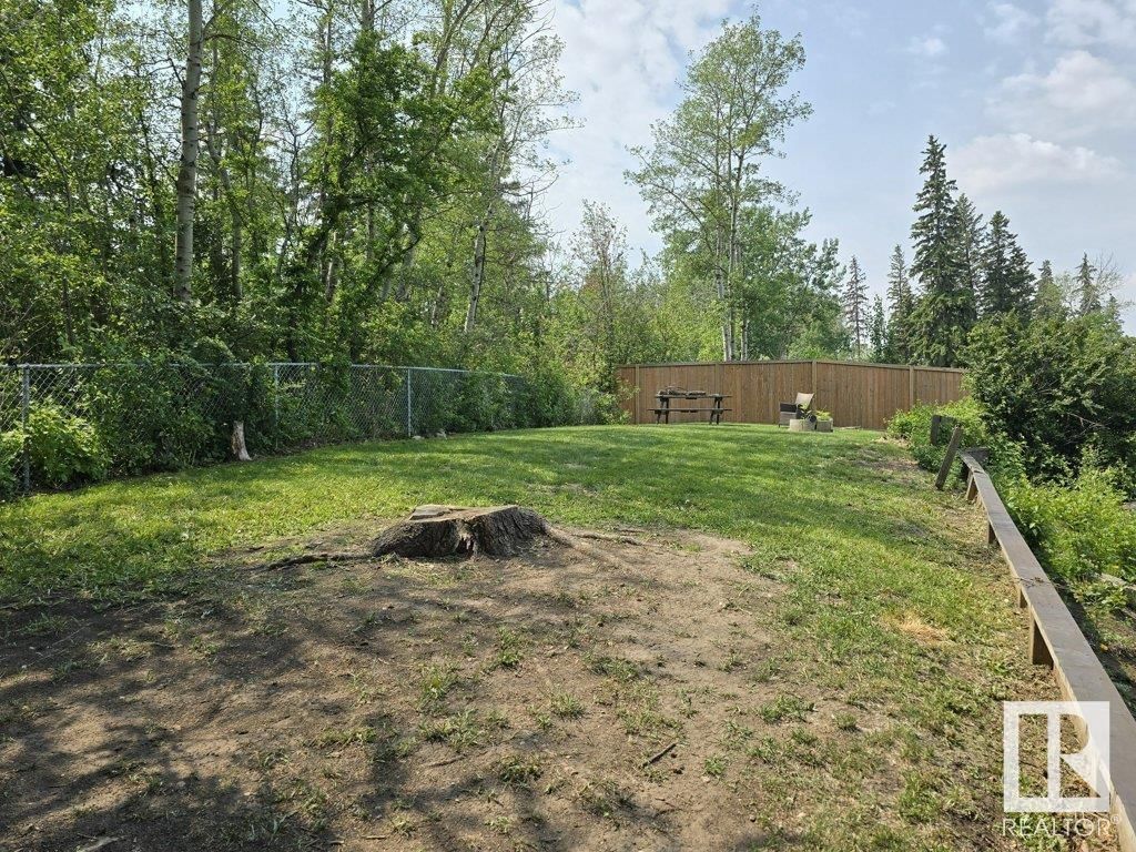 37 MANCHESTER DR Image 39