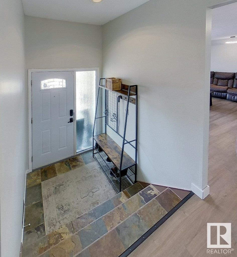 37 MANCHESTER DR Image 4