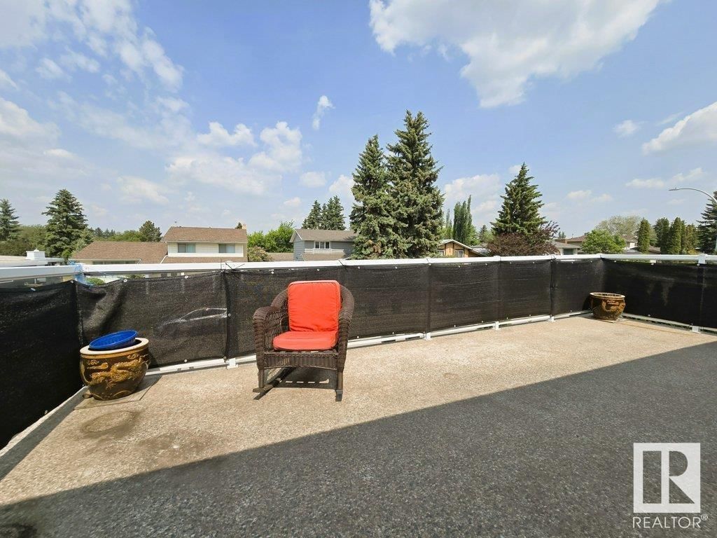 37 MANCHESTER DR Image 42