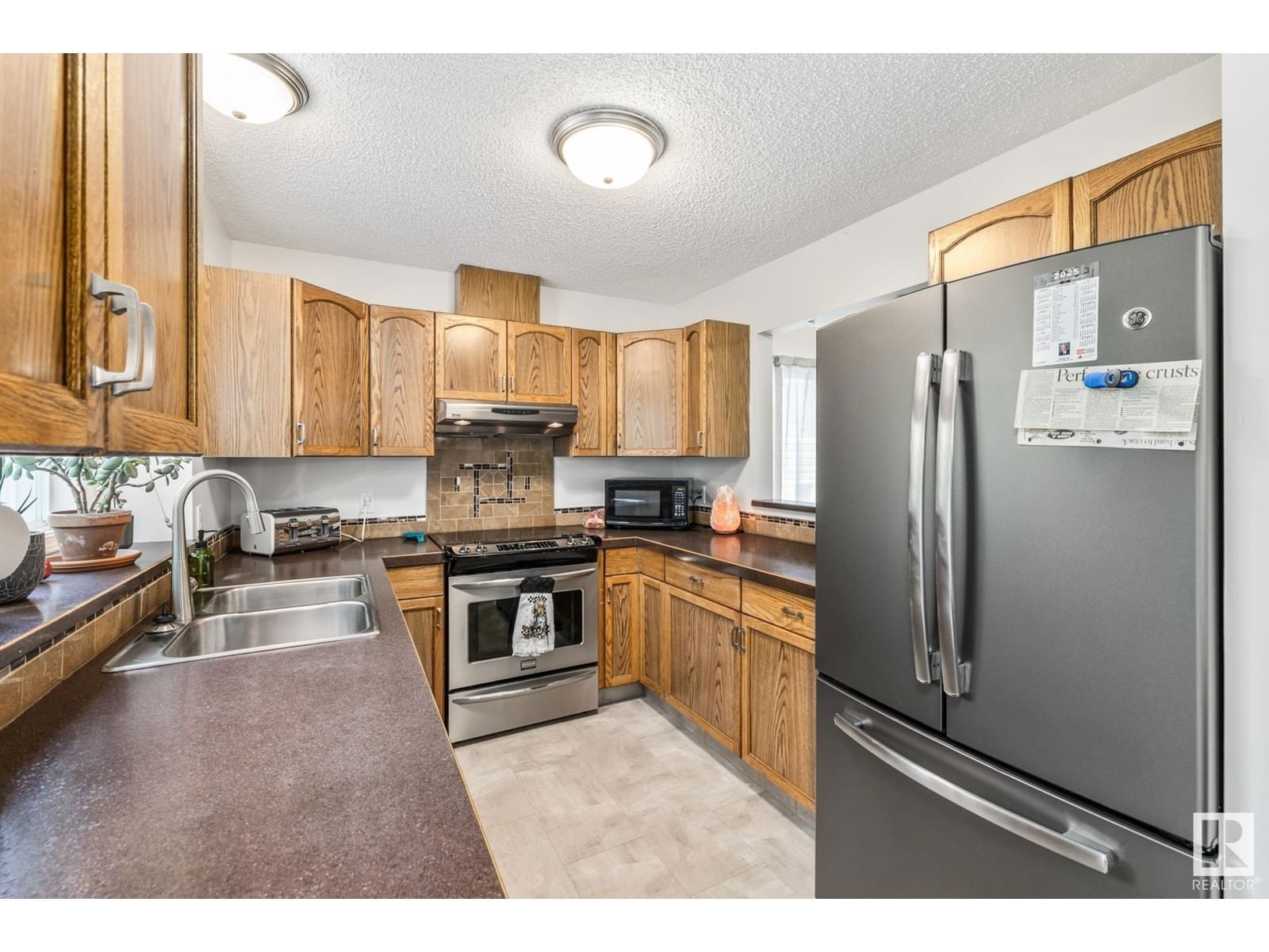 35 - 24 GRANDIN RD Image 12