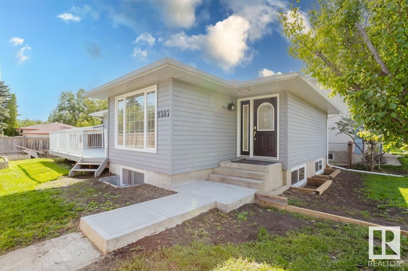 9307 128 Av Edmonton, Alberta