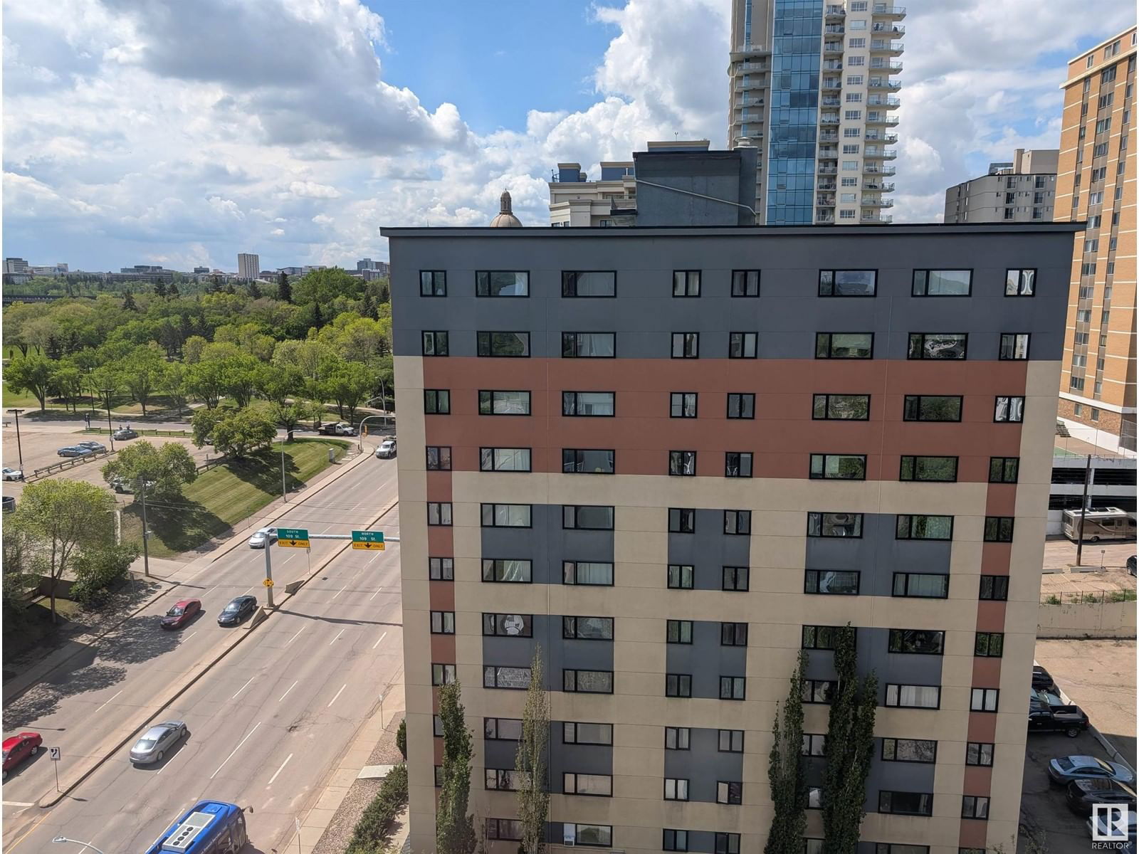 1102 - 9707 105 ST Image 17