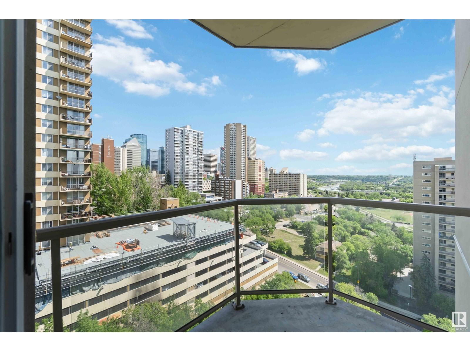 9819 - 1102 104 ST NW Image 17