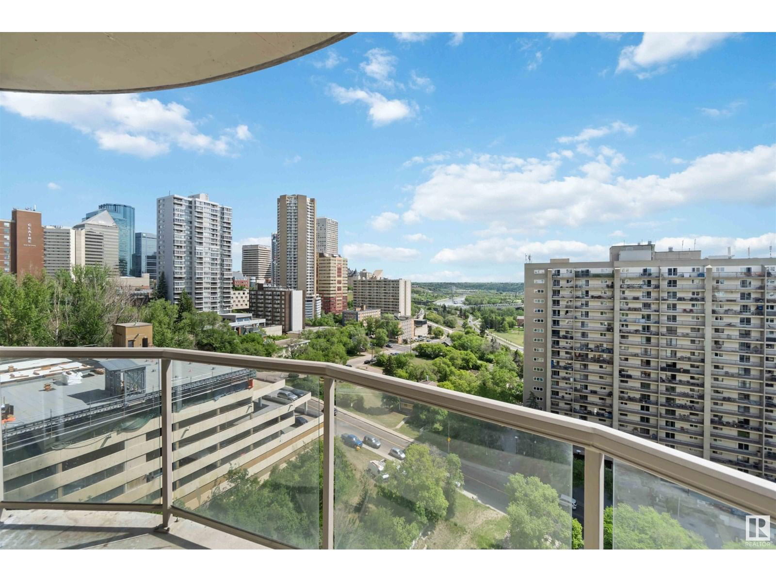 9819 - 1102 104 ST NW Image 18