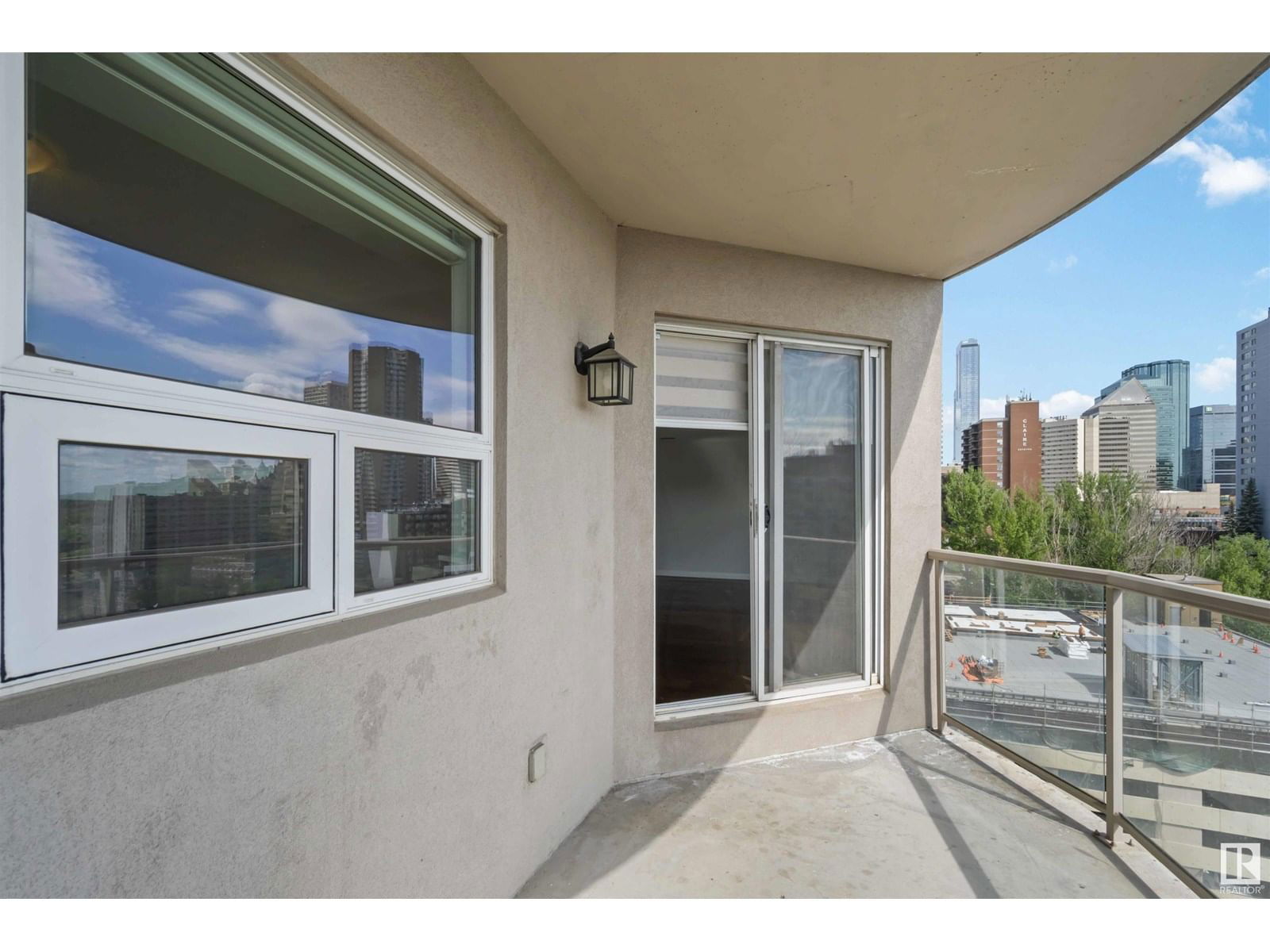 9819 - 1102 104 ST NW Image 32
