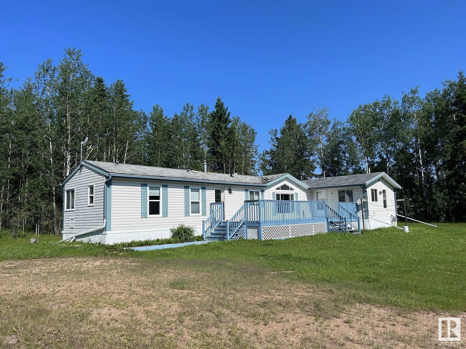 17 - 231054 TWP RD 623.8 Image 1