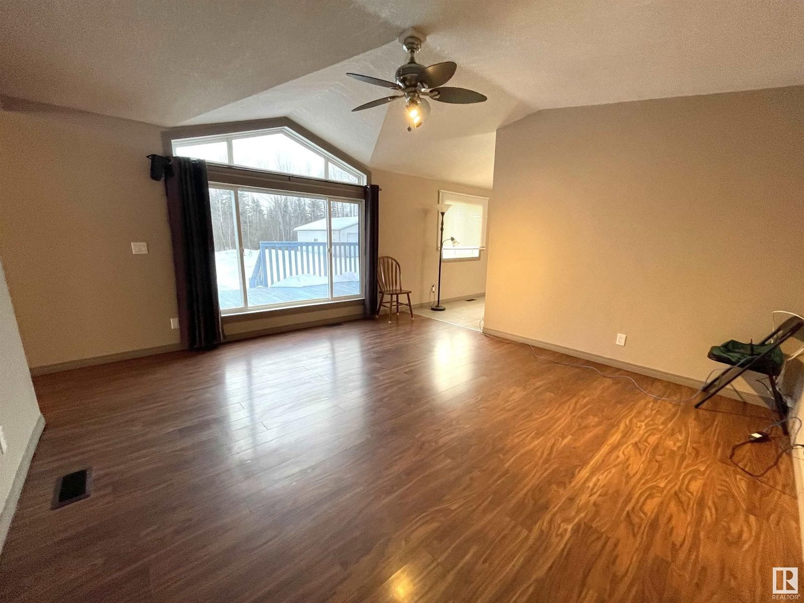 17 - 231054 TWP RD 623.8 Image 7