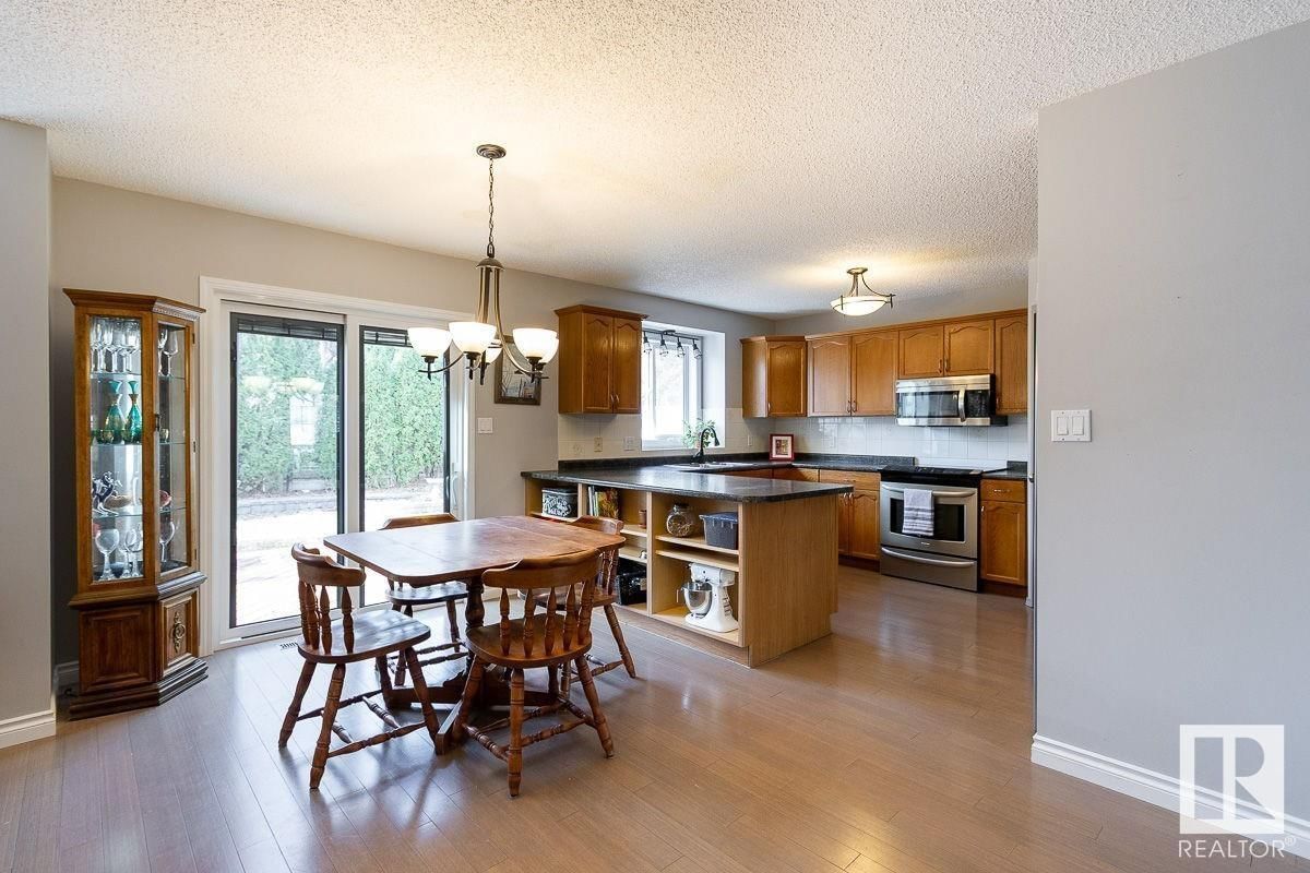 30 OAKRIDGE DR Image 10