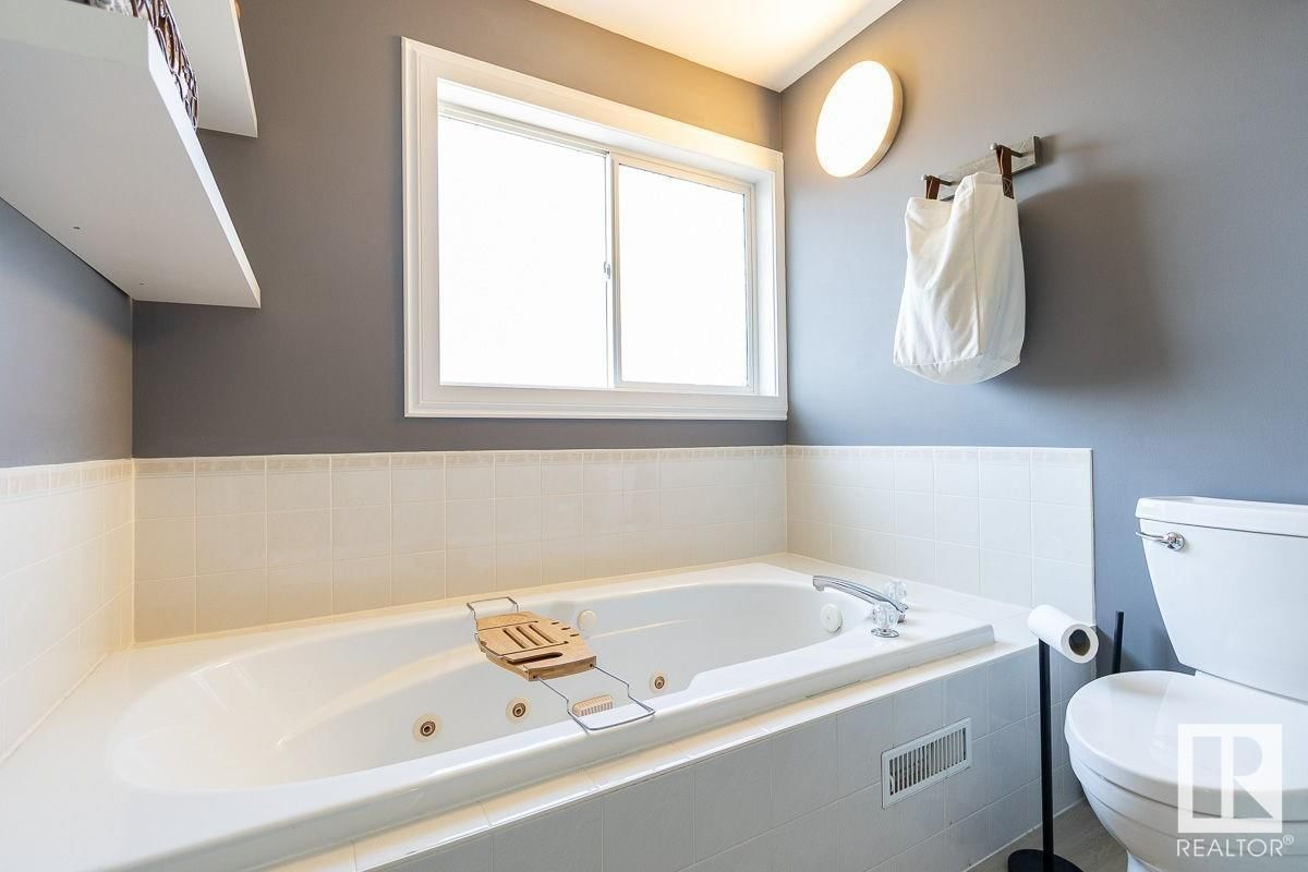 30 OAKRIDGE DR Image 26