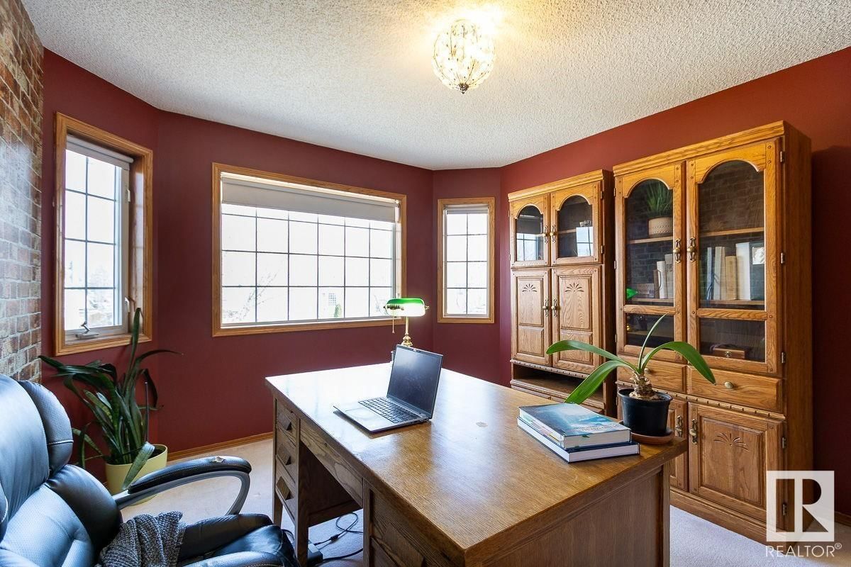 30 OAKRIDGE DR Image 35