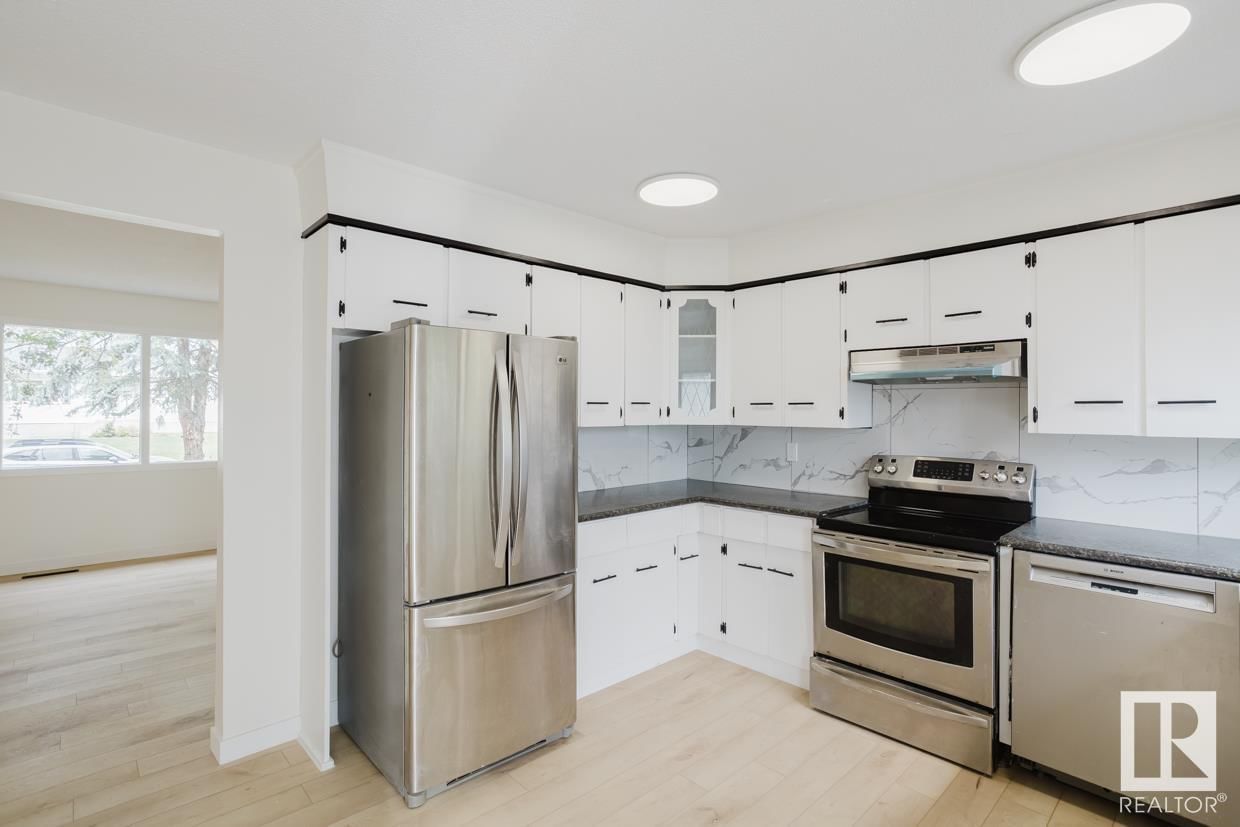 11719 46 AV Image 11