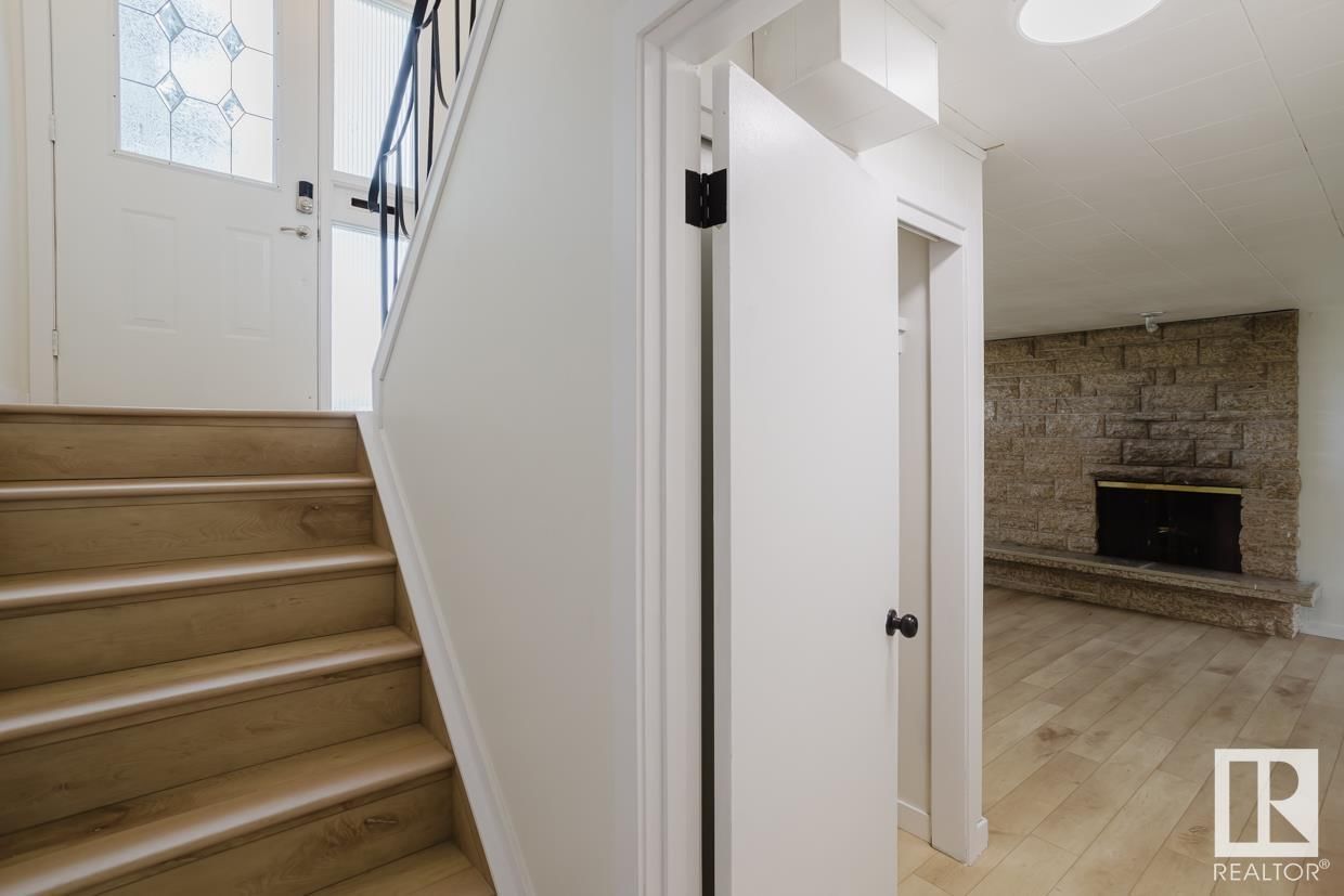 11719 46 AV Image 19