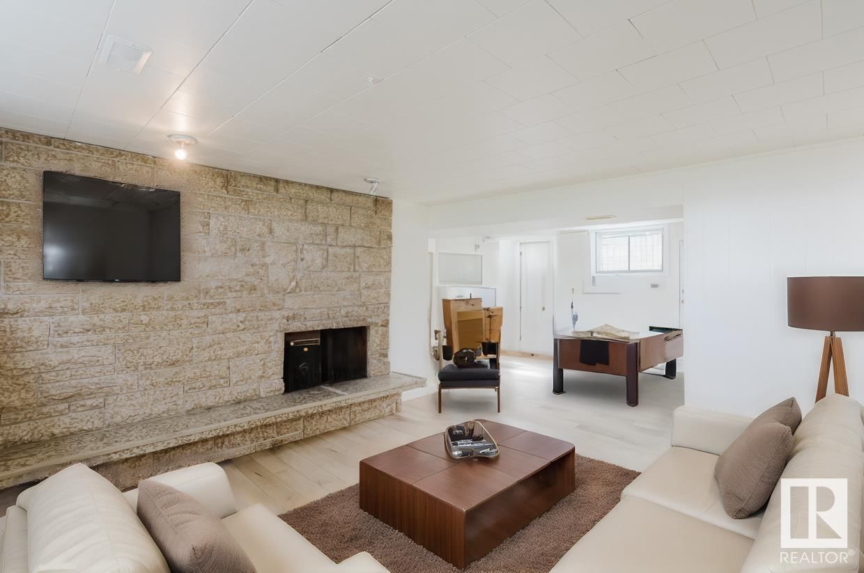 11719 46 AV Image 21