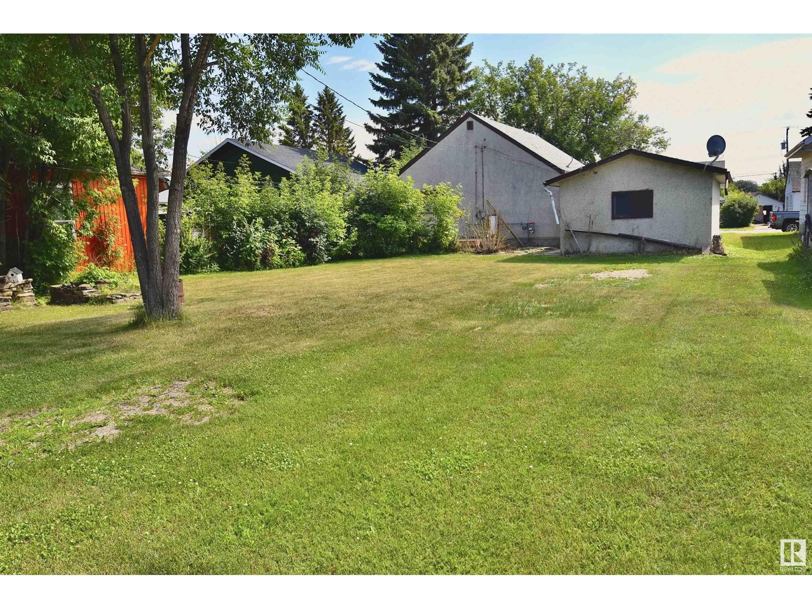 5122 47 AV Image 4