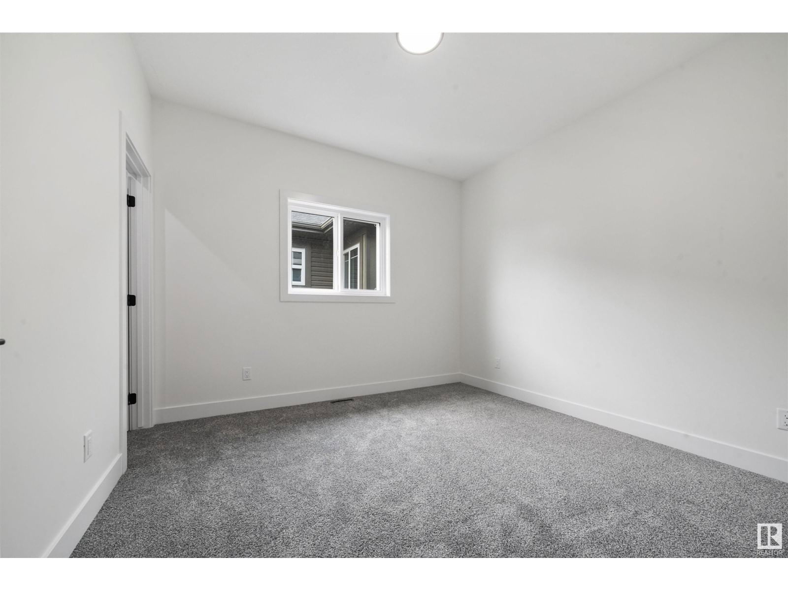 66 EDGEFIELD WY Image 39