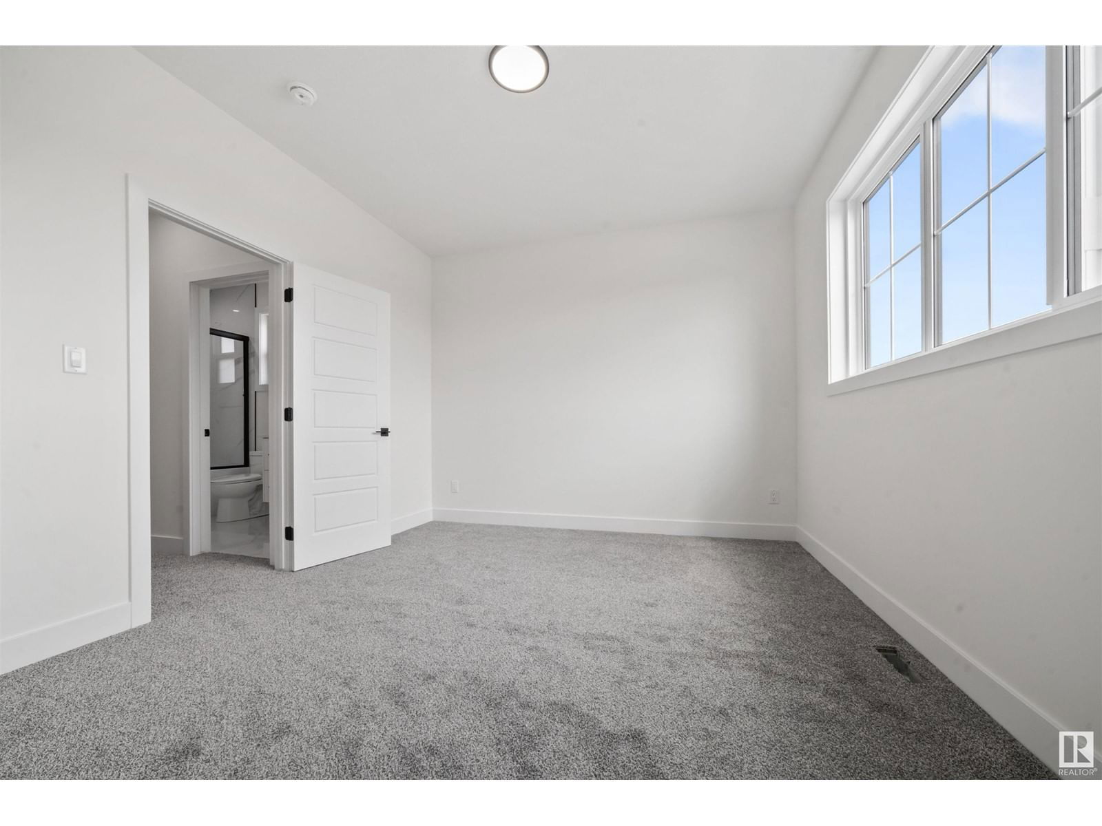 66 EDGEFIELD WY Image 43