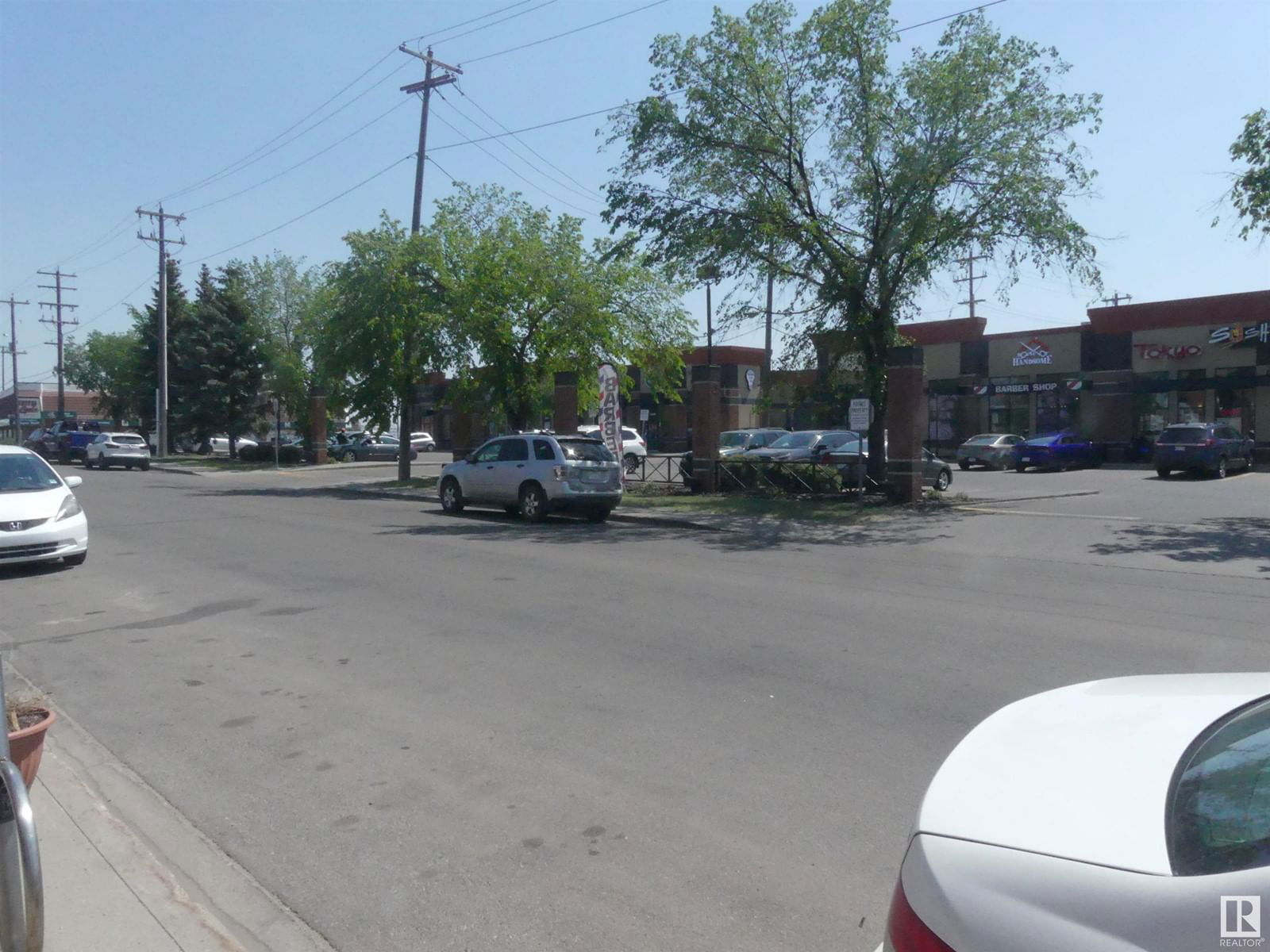 10376 78 AV Image 5