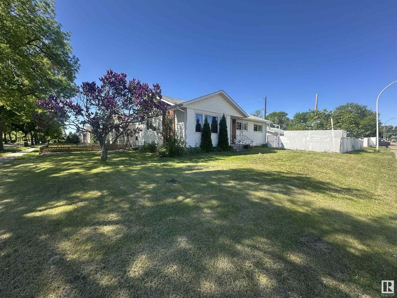 Nw - 12238 48 St Edmonton, Alberta