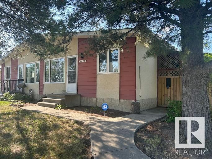 4318 44 Av Stony Plain, Alberta