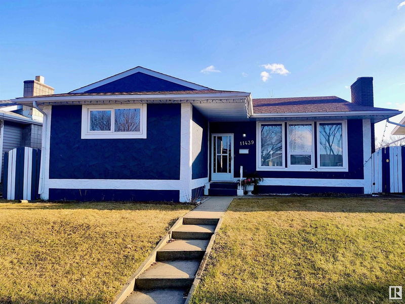 11439 145 Av Edmonton, Alberta