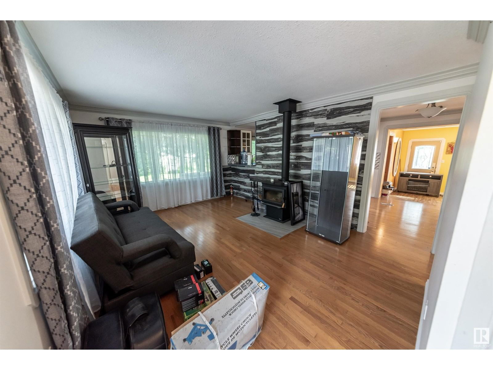 4824 53 ST Image 18
