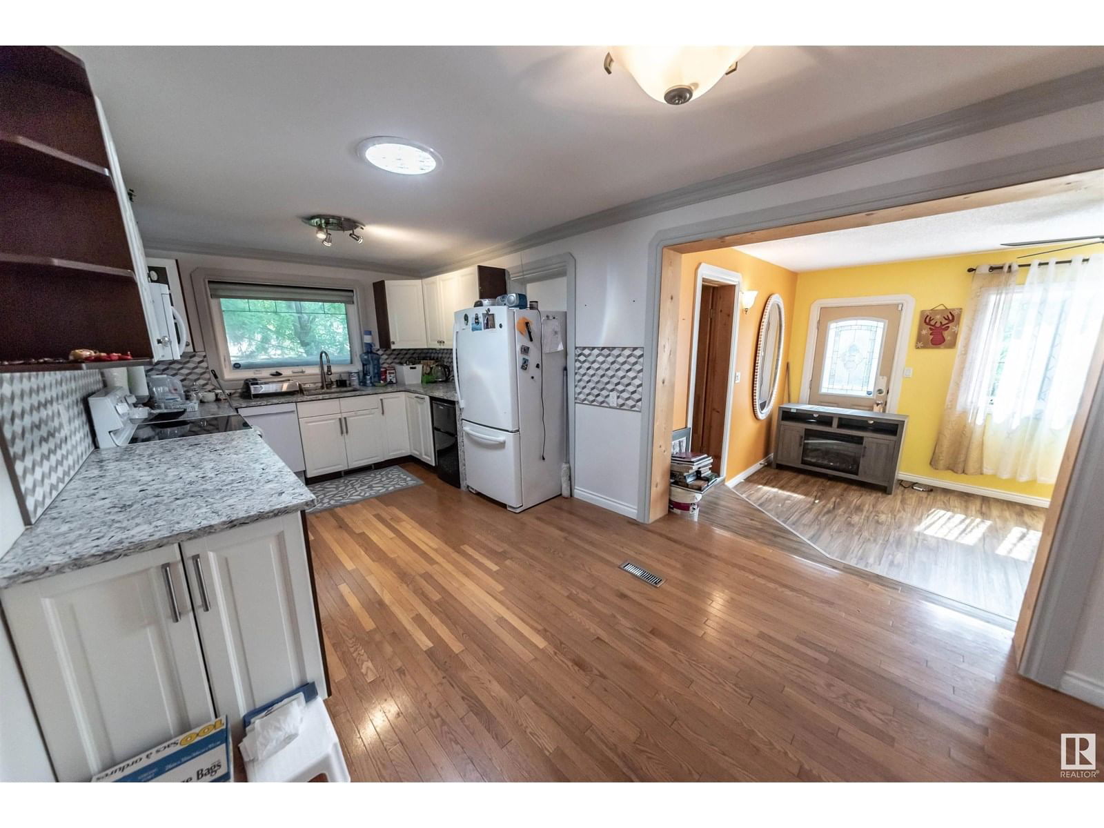 4824 53 ST Image 27
