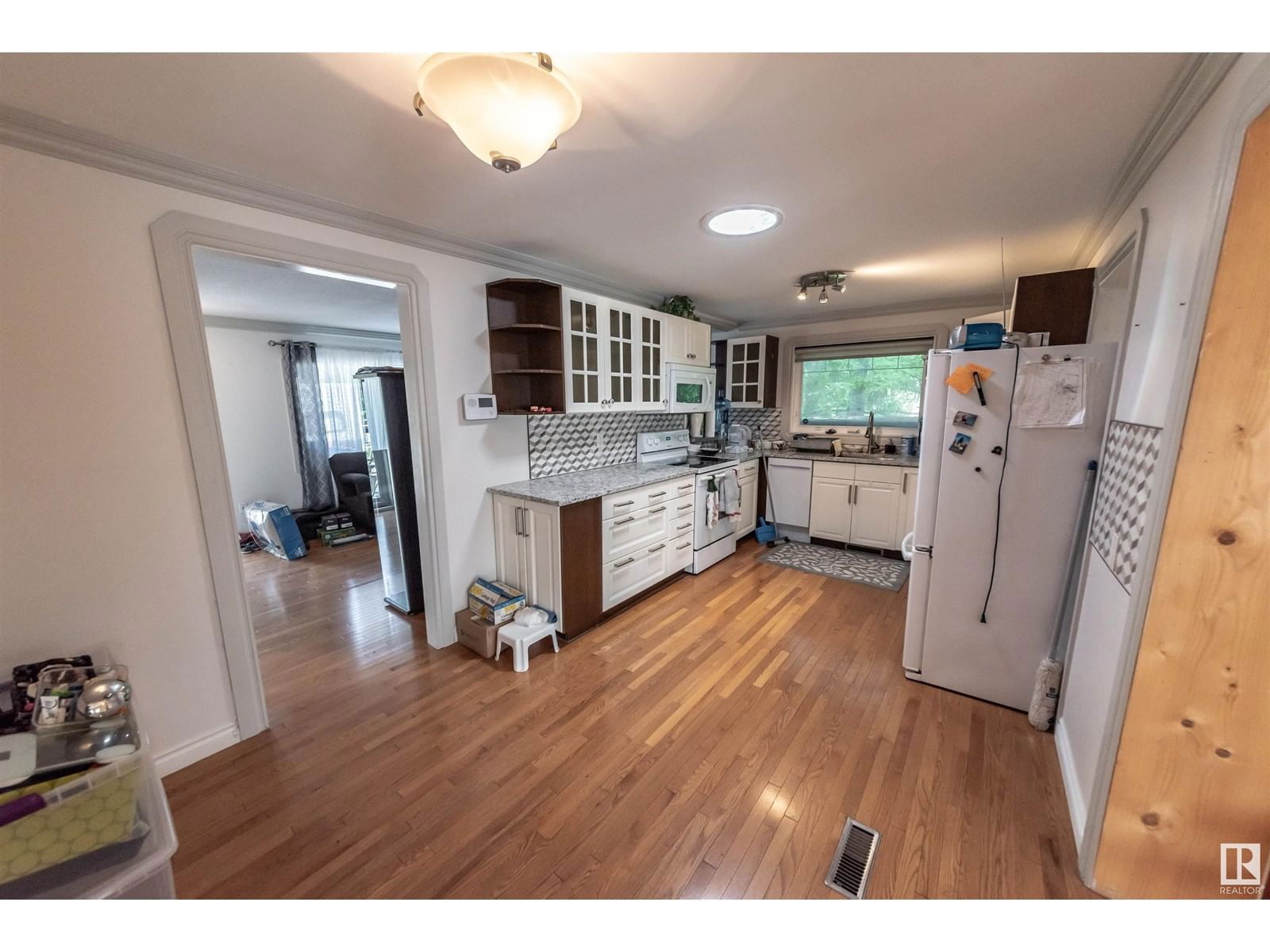 4824 53 ST Image 28