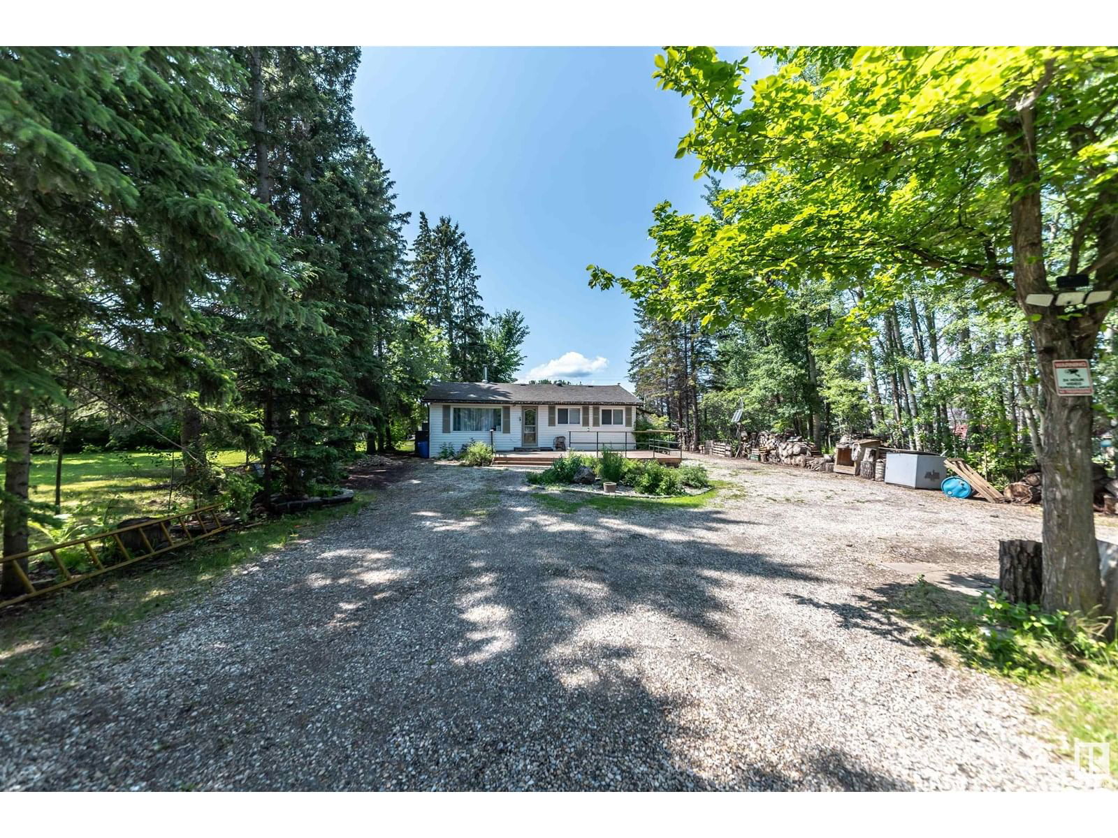 4824 53 ST Image 3