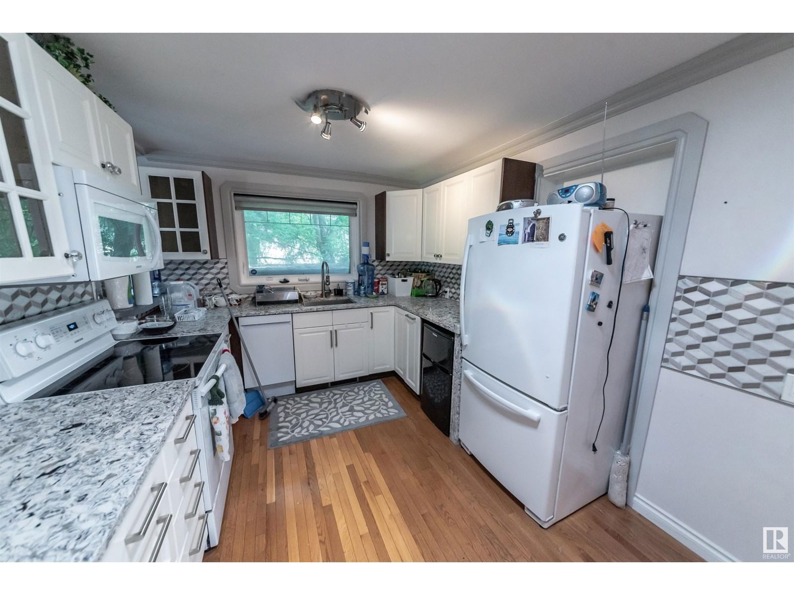 4824 53 ST Image 30