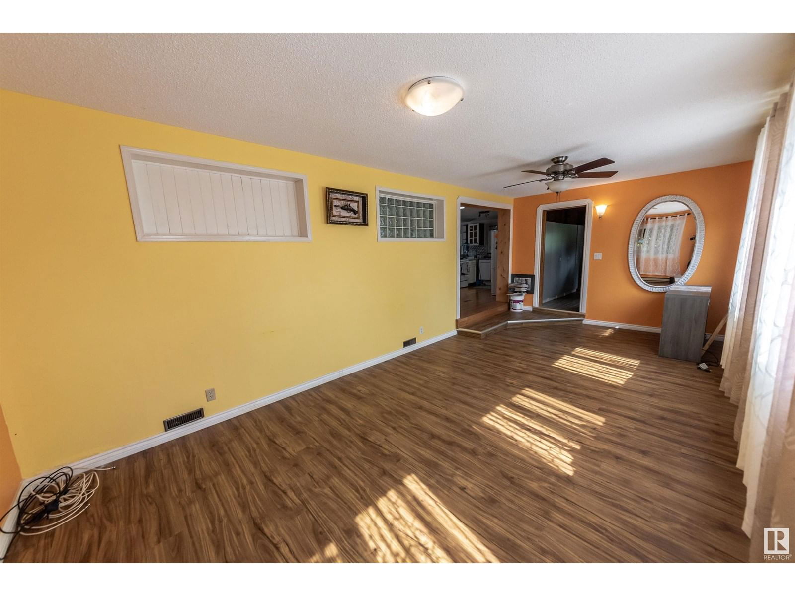4824 53 ST Image 34