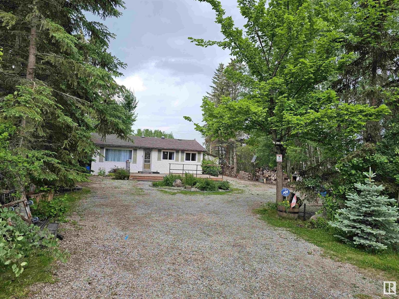 4824 53 ST Image 46