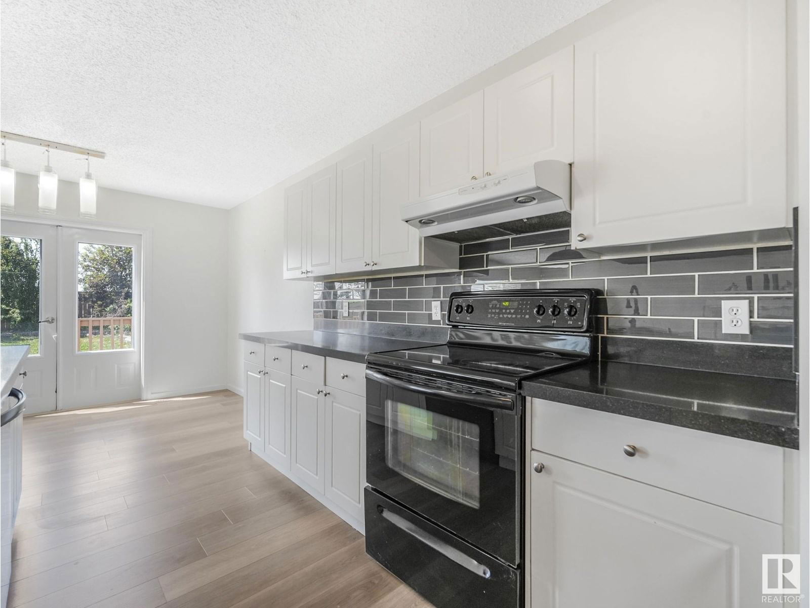 147 WARD CR Image 23