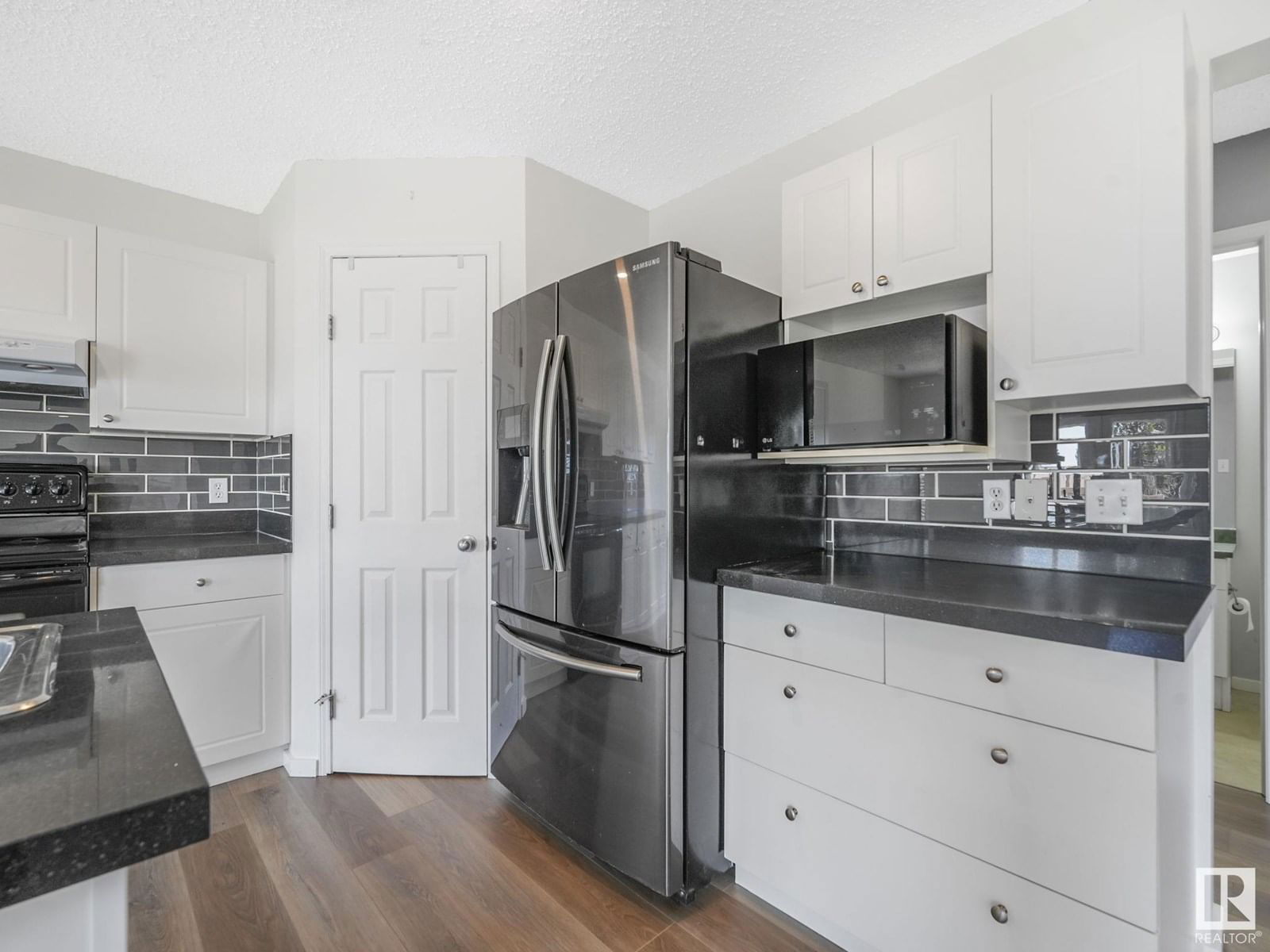 147 WARD CR Image 24