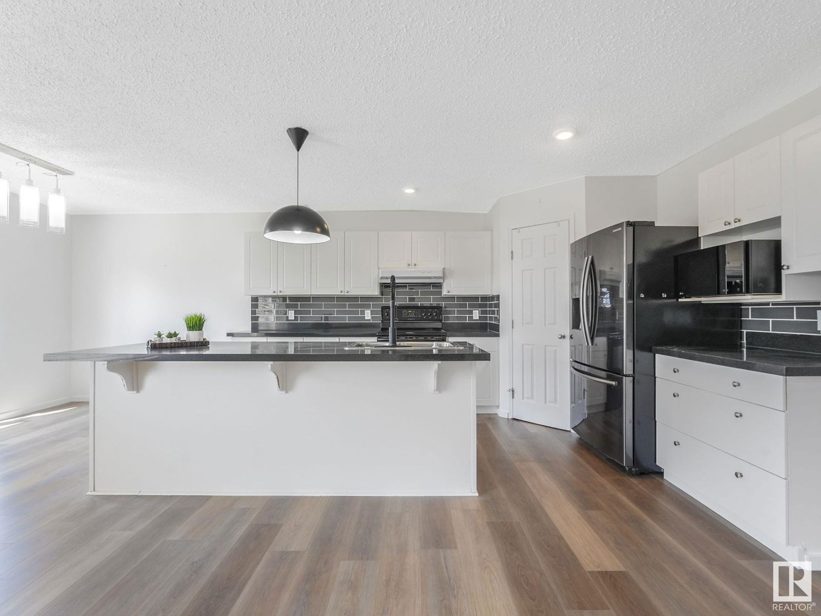 147 WARD CR Image 25