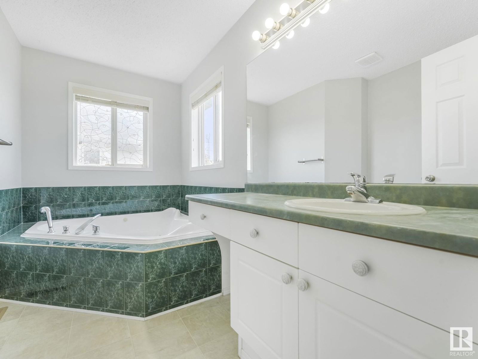147 WARD CR Image 38