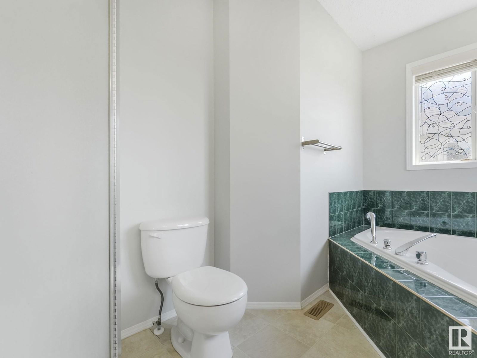 147 WARD CR Image 42